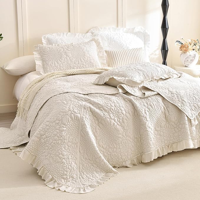 Masaca Oversized King Bedspread 128"x120",Wheat Ruffled Shabby Farmhouse King Quilt Bedding Set Oversized,3 Pieces Soft Lightweight Crinkled Extra Large Bedspread & Coverlet Sets for All Season