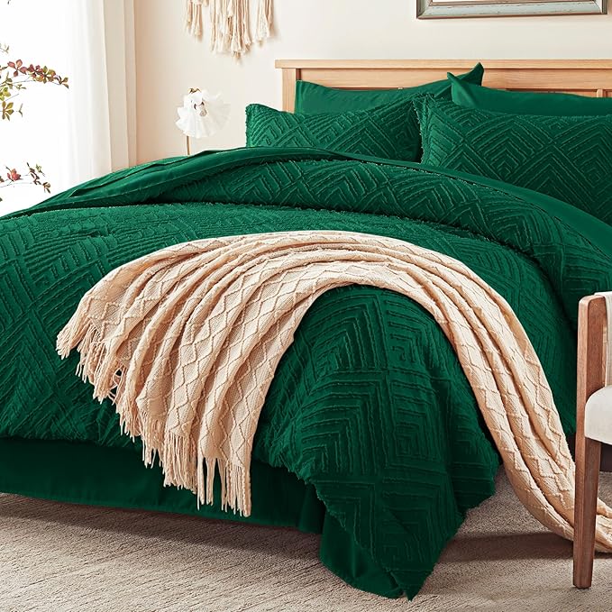 Zzlpp King Comforter Set 7 pieces, Emerald Green Tufted Bed in a Bag with Comforter and Sheets, All Season Boho Bedding Sets with Comforter, 2 Pillow Shams, 2 Pillowcases, 1 Flat Sheet, 1 Fitted Sheet
