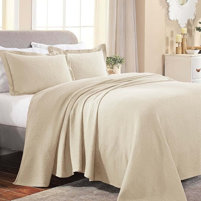 Superior Cotton Fleur De Lis Bedspread Set, Warm Blankets, All-Season Bedding, Bedroom Decor, Decorative Boho Medallion Coverlet, Includes 1 Bedspread, 2 Pillow Shams, Full, Ivory