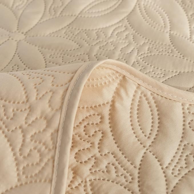Auemtyn Twin/Twin XL Size Quilt Set 2 Pieces, Soft Lightweight Summer Bedspread, Reversible Microfiber Bed Coverlet for All Seasons, Beige, Floral Pattern (1 Quilt, 1 Pillow Sham)