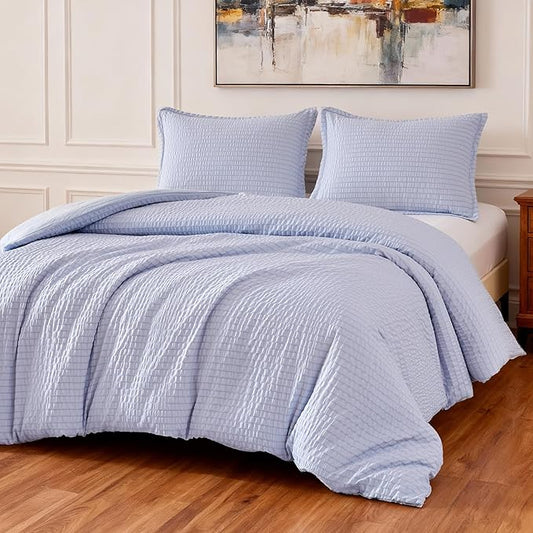 Amazon Basics Duvet Cover Set Jacquard Geometric Microfiber 3-Piece, with 1 Duvet Cover and 2 Pillow Shams, Comforter Not Included, California King, Blue Striped
