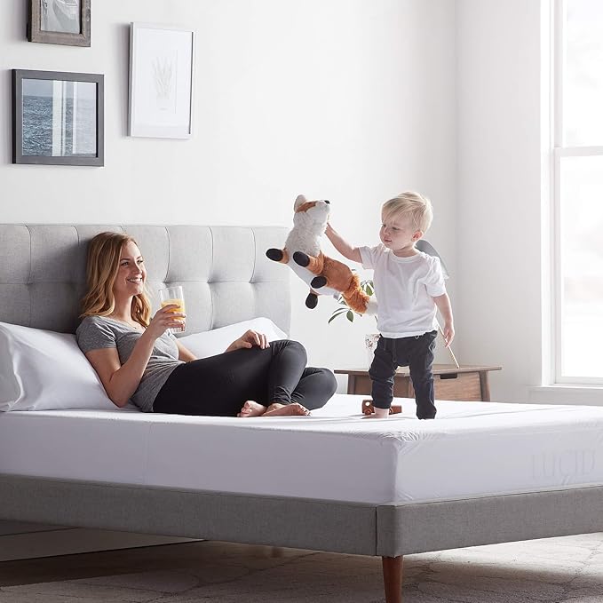 LUCID Zippered Mattress Encasement – Waterproof Queen Size Mattress Protector – Fits Mattresses 6 to 18 Inches with Secure Elastic – Shields All 6 Sides – Quiet cover – White