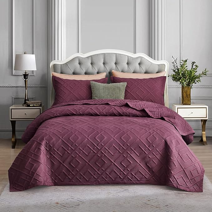 CHIXIN Quilt King Size - Geometric Pattern Bedspread Coverlet Set - Modern & Contemporary Style Bedding Cover, Ultrasonic Quilting, Reversible, Lightweight, 4 Piece, Burgundy & Wisteria