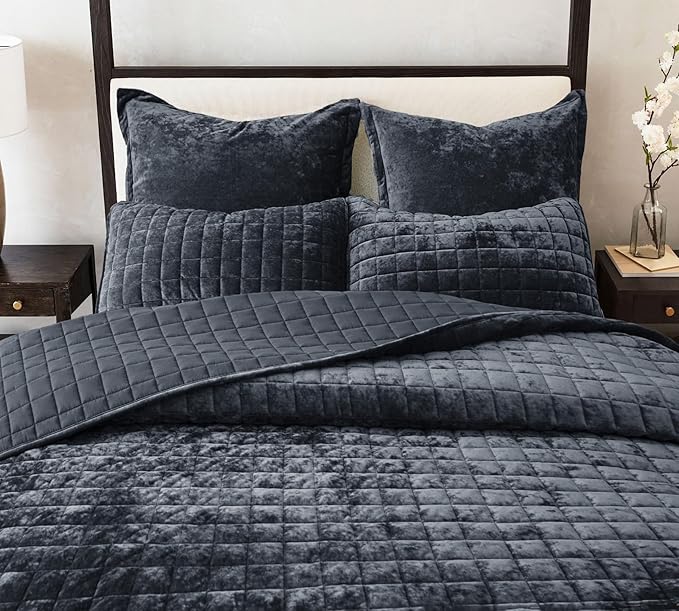 Luxurious Velvet Quilt Oversize King Size Set 120"x128" Ultra Soft Bedding Set Quilted Bedspread Coverlet with 2 Matching Pillow Shams for All Seasons,Blue Gray