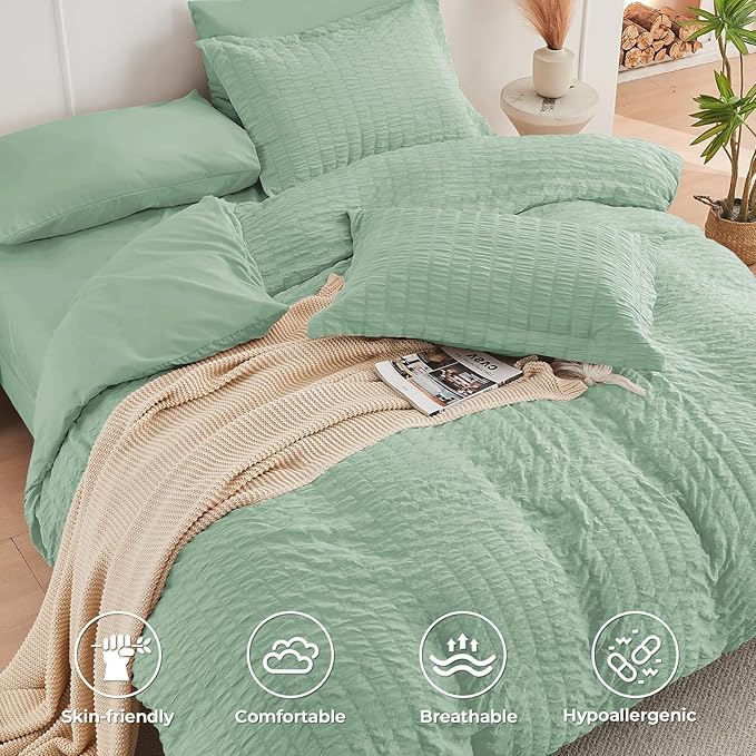 HYMOKEGE Sage Green Twin Size Duvet Cover, Ultra Soft 2-Piece Seersucker Duvet Cover Set with Zipper Closure, Soft Brushed Microfiber Bedding Set with 8 Corner Ties (68"x90", 1 Pillowshams)