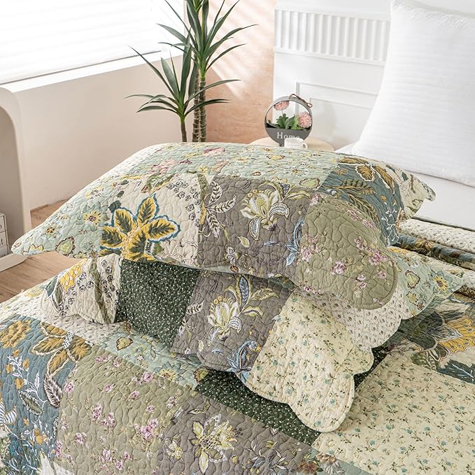 YAYIDAY Oversized King Bedspreads Patchwork Quilt Set (120x118 Inch) - 100% Cotton Reversible Breathable Floral Quilted Coverlet with Pillow Shams Fit All Season