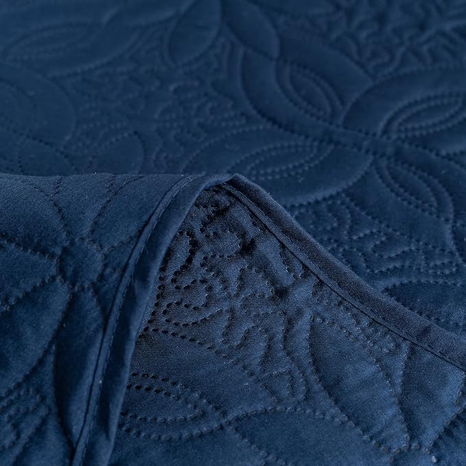 Auemtyn Full/Queen Size Quilt Set 3 Pieces, Soft Lightweight Summer Bedspread, Reversible Microfiber Bed Coverlet for All Seasons, Navy Blue, Floral Pattern (1 Quilt, 2 Pillow Shams)