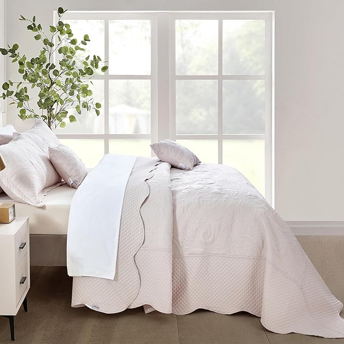 Oversized King Bedspread 128x120 Extra Wide, Ultrasonic Lightweight Bedding Cover, Paisley Pattern, Reversible, 5 Piece, 100% Microfiber, Gray Lilac