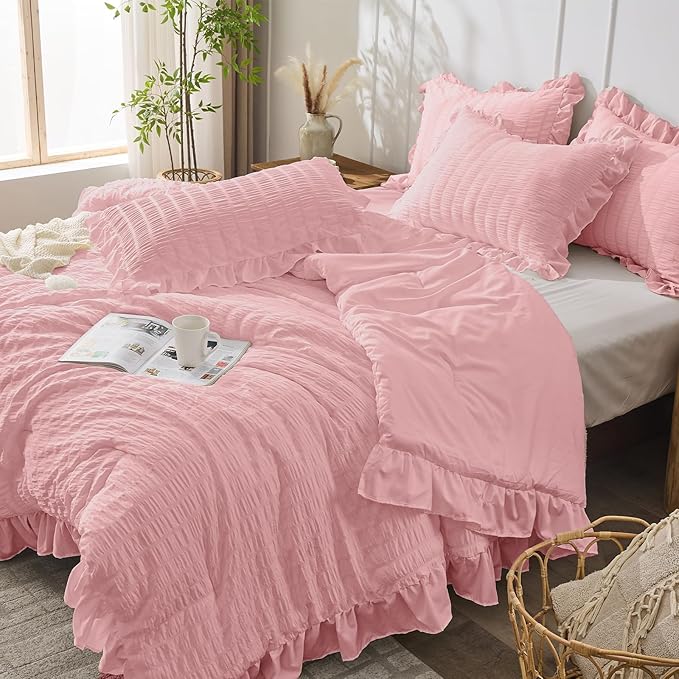 JOLLYVOGUE Pink Twin Size Comforter Set, 2 Pieces Seersucker Lightweight Fluffy Bedding Set, Twin Ruffle Comforter, All Season Soft Microfiber Shabby Chic Bed Set