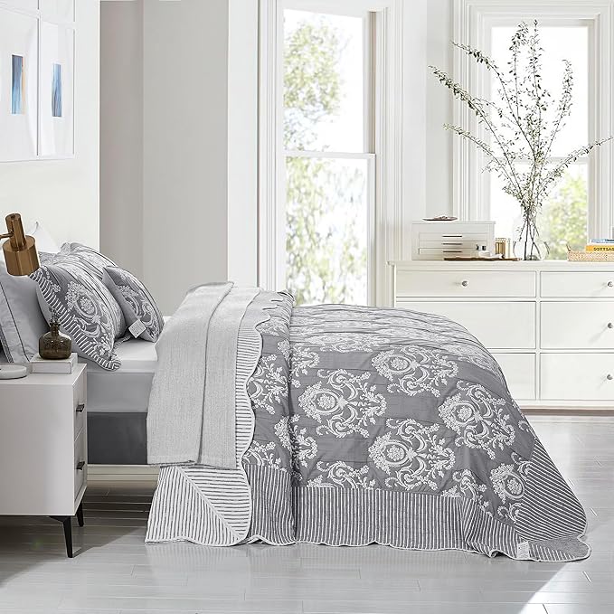 HZ & HY Oversized King Bedspread 128x120 Extra Wide, Jacquard Matelasse Damask Pattern Design, Lightweight, Reversible, 5 Piece, 100% Microfiber, Grey