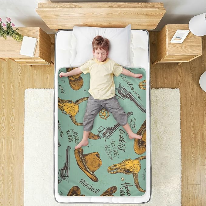 Waterproof Bed Pad Reusable Changing Pad Toddler Mattress Protector Large Pee Pad Baby Diaper Pad Soft Washable Liner Western Hippie Cow Skull Mint Green
