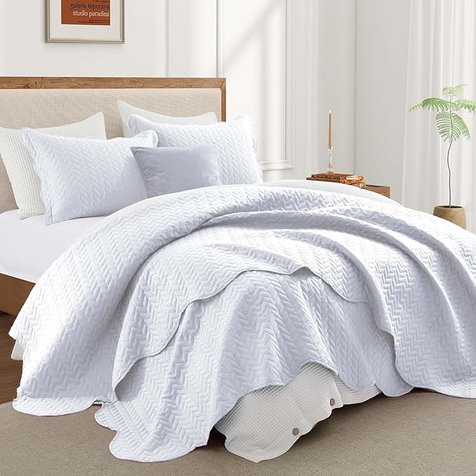 IR Imperial Rooms Queen Quilt Bedding Set Size (90" x 96") + 2 Pillow Shams (20" x 26"+ 2") - 3 Pcs All Season Lightweight Reversible Microfiber Coverlet Embossed Quilt Bedspread (White)