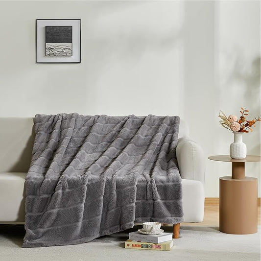 Sophia & William Throw Blanket for Couch Sofa(60x80 Inches) - Faux Fur Throw Soft Cozy, Gifts for Women, Grey