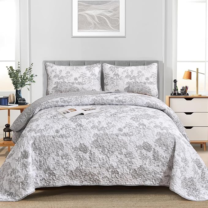 WONGS BEDDING Grey Quilt Set King Size, 3 Pieces Botanical Bedspreads Set Lightweight Microfiber Grey Toile Plants Pattern Coverlet Home Decor for All Seasons(104"×90")