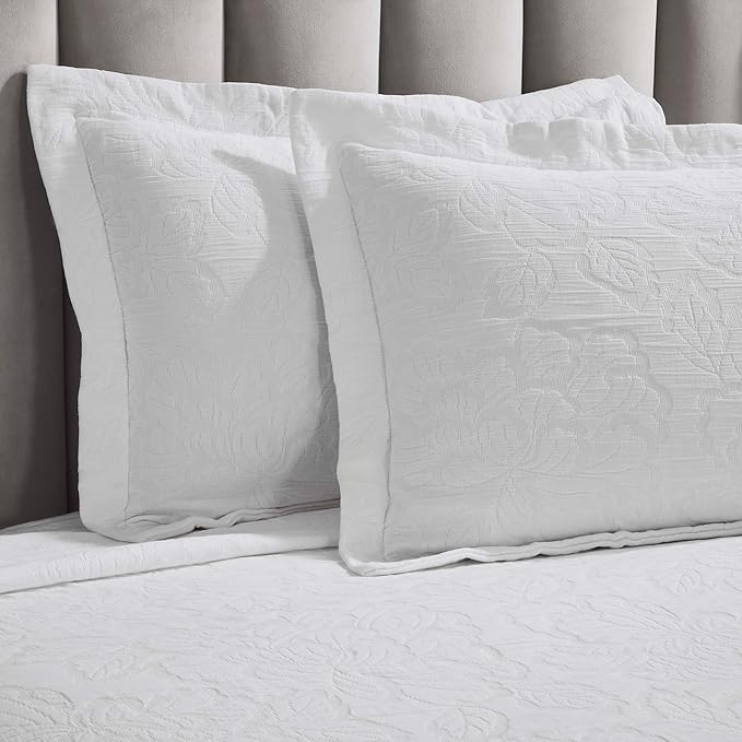 Superior 3 Piece Cotton Bedspread Set, Home Bed Decor, Decorative Bed Spread, 2 Pillow Shams, Medium Weight Blanket, Matelasse Coverlet, Bedding Essentials, Hibiscus Collection, Full, White