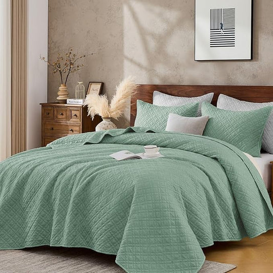 DOWN HOME Twin Quilt Set with Sham Lightweight Quilted Bedspread Coverlet Thin Comforter Bed Cover Vintage Washed Quilted Blanket for All Season, Brushed Microfiber Diamond Stitching, Green, 66"x92"