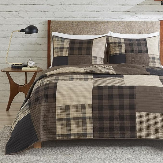 Woolrich Reversible Cotton Quilt Set - Cottage Styling Reversed to Solid Color, All Season Patchwork Lightweight Coverlet, Matching Shams, Winter Hills, Oversized Twin/Twin XL, Tan 2 Piece