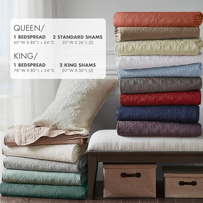 Madison Park Quebec Split Corner Quilted Bedspread Classic Traditional Design All Season, Lightweight, Bedding Set, Matching Shams, Queen (60" x 80" + 24"D), Damask Quilted Dark Grey 3 Piece