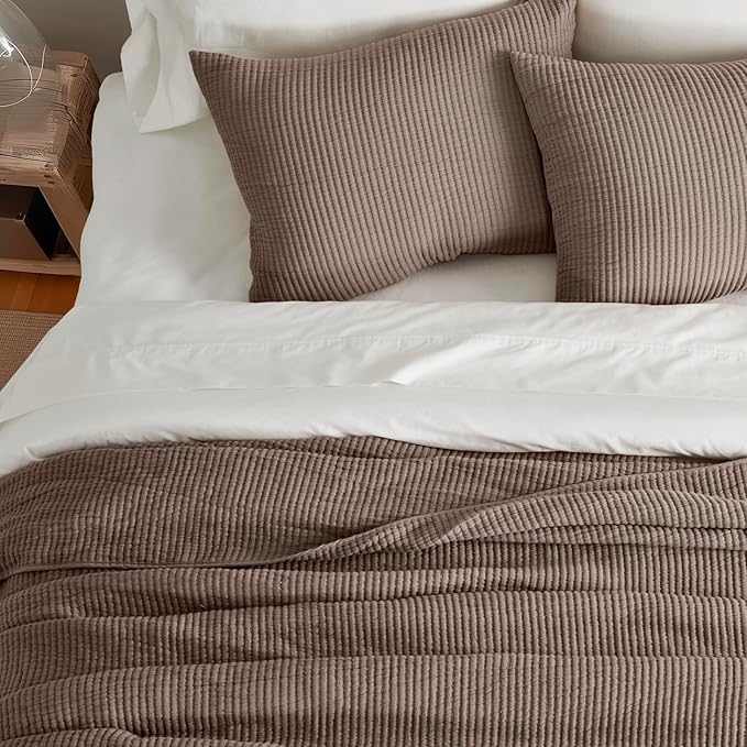 EVERGRACEHOME Cotton Coverlet Set Full Queen Size 3 Pieces, Lightweight Soft Ribbed Matelassé Bedspread Quilt Set, Cozy Oversized Quilted Bedding Set with 2 Pillow Shams for All Seasons, Mocha Brown