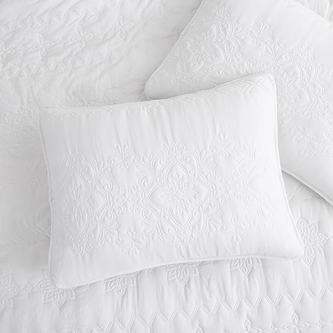 B2EVER Boho White Quilt Twin Size Bedding Sets with Pillow Sham, Bohemian Lightweight Soft Bedspread Coverlet, Farmhouse Floral Vintage Thin Comforter Bed Cover for All Season, 2 Pieces, 68x90 inches