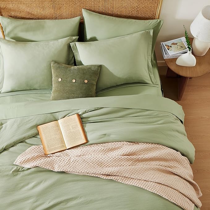 WRENSONGE Super King Plus Comforter Set - 7 Pieces Sage Green Soft Bed in a Bag Super King Plus with Fitted Sheet, Flat Sheet, 2 Pillow Shams, and 2 Pillowcases- Warm Bedding Sets for All Season