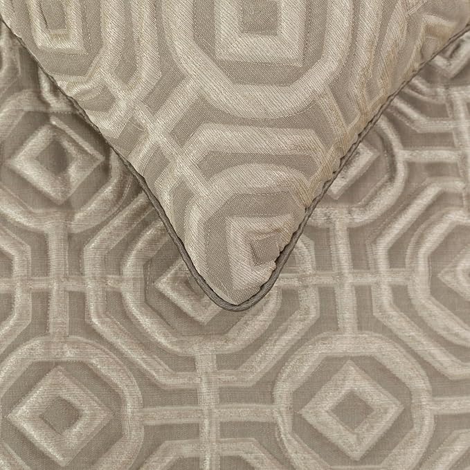 The HomeCentric King/Queen/Twin Beige Designer King 90"x18" Bed Runner with 2 Pillow Cover, Textured Bed Scarf on Silk Fabric - Hexagonal Norma