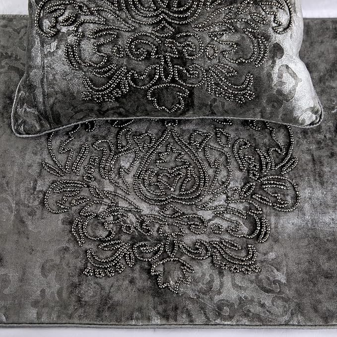 HomeCentric Designer Bed Runner with 2 Decorative Throw Pillow Covers, 86 x 18 Inch Damask Foil Velvet Embroidery Bed Scarf