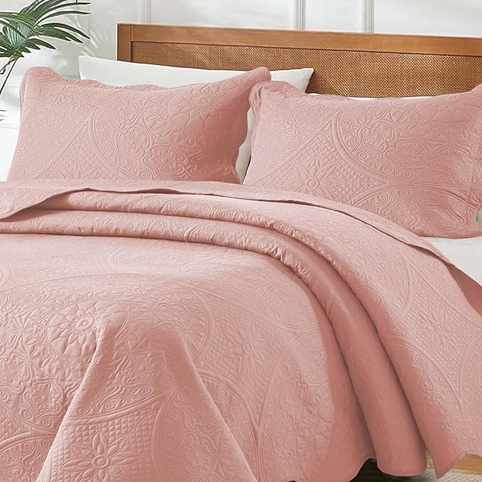 MOONLIGHT20015 10 Pack Twin Quilt Bedding Set (68" x 86") - Bulk Wholesale for Hotels, Guest Bedroom & Airbnbs - Lightweight Microfiber Reversible Floral Embossed Quilts Bedspreads (Peach)