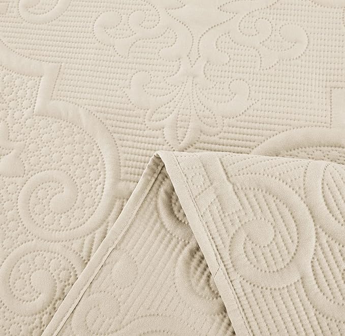 CHIXIN Quilt King Size - Damask Paisley Bedspread Coverlet Set - Classic & Gorgeous Style Bedding Cover, Ultrasonic Quilting, Reversible, Lightweight, 4 Piece, Ivory