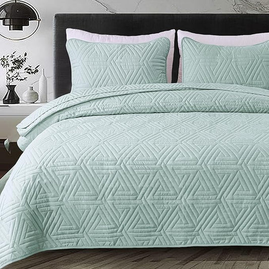 Whale Flotilla Soft California King Size Quilt Set for All Seasons, 3-Piece Ultrasonic Bedding Set, Lightweight Reversible Bedspread, Coverlet, Bed Cover with 2 Pillow Shams, Aqua Blue
