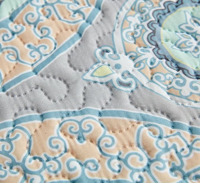 CHIXIN Boho Quilt Queen Size - Bohemian Chic Medallion Design - Lightweight Bedspread Coverlet Set, Ultrasonic Quilting Mandala Bedding Cover for All Season, 3 Piece, Aqua Blue