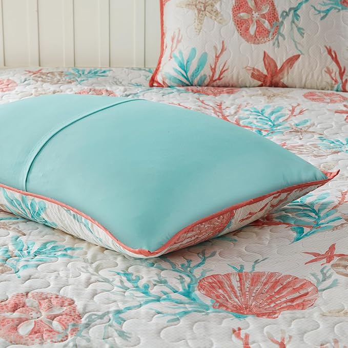 Madison Park Quilt Set Cottage Coastal Design, Starfish Print - All Season, Coverlet Bedspread Lightweight Bedding Layer, Shams, Toss Pillows, King/Cal King(104"x94"), Pebble Beach Coral 6 Piece