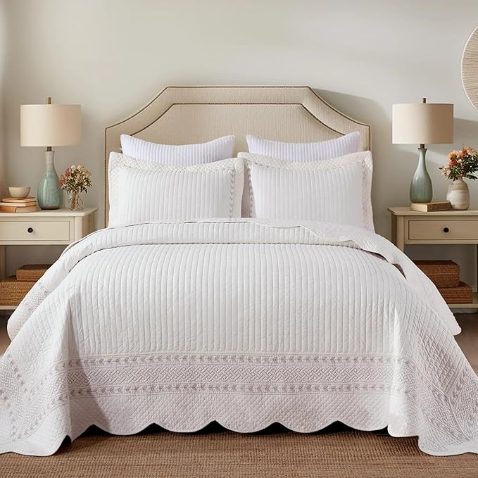 MarCielo 100% Cotton Quilt Set White Lightweight Bedspread with Scalloped Edge, Farmhouse Vintage Bedding, All Season Use(TC Off-White,Queen (98"x102"))