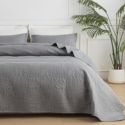 SheRest Full Quilt Bedding Set - Gray Soft Breathable Bed Quilts, Modern Style Embossed Bedspreads, Lightweight Microfiber Reversible Coverlet for All Seasons-3 Pieces (1 Quilt,2 Pillow Shams)