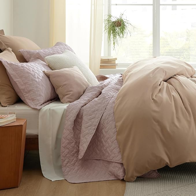 Bedsure Quilts King Size - Lightweight Bedspreads King Size with Basket Weave Pattern, Soft Quilt Bedding, Dusty Rose Comforter Coverlet for All Seasons (106" x 96")