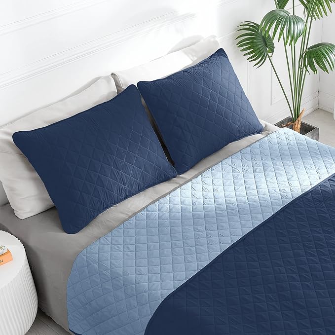 Easy-Going Queen Plus Size Reversible Quilt Set with 1 Quilt and 2 Pillow Shams, Soft Bed Quilt Cover, Water Resistant Lightweight Microfiber Bedspread, Stain Resistant, Dark Blue/Light Blue