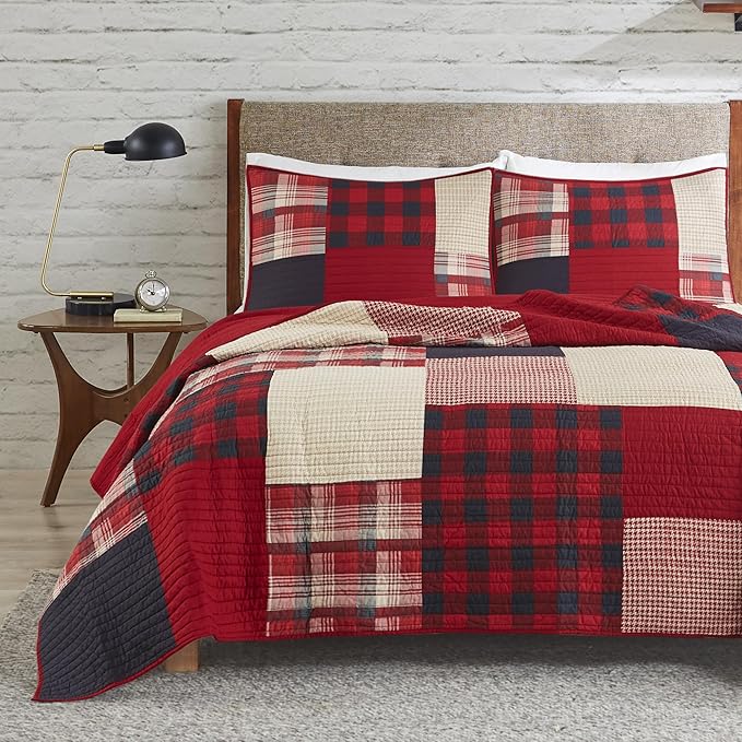Woolrich Sunset Reversible Quilt Set - Cottage Styling Reversed to Solid Color, All Season Lightweight Coverlet, Cozy Bedding Layer, Matching Shams, Oversized Full/Queen, Plaid Red 3 Piece