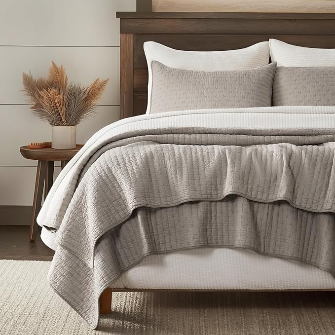 EVERGRACE Cross Stitch Pre-Washed Cotton Quilt Bedding Set King Size, Oversized 3 Pieces Lightweight Bedspread Coverlet for All Season, with 2 Matching Shams, Taupe,108"x96"
