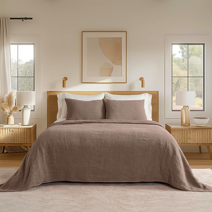EVERGRACEHOME Cotton Coverlet Set Full Queen Size 3 Pieces, Lightweight Soft Ribbed Matelassé Bedspread Quilt Set, Cozy Oversized Quilted Bedding Set with 2 Pillow Shams for All Seasons, Mocha Brown