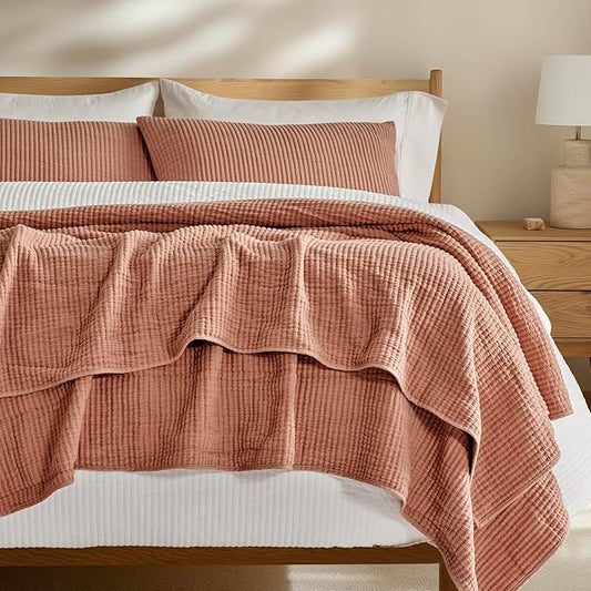 EVERGRACEHOME Cotton Coverlet Set King Size 3 Pieces, Lightweight Soft Ribbed Matelassé Bedspread Quilt Set, Cozy Oversized Quilted Bedding Set with 2 Pillow Shams for All Seasons, Clay