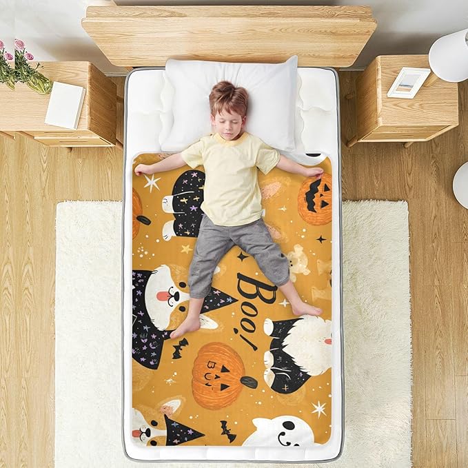 Waterproof Bed Pad Reusable Changing Pad Toddler Mattress Protector Large Pee Pad Baby Diaper Pad Soft Washable Liner Halloween Yellow Corgi Pumpkins Ghosts Stars
