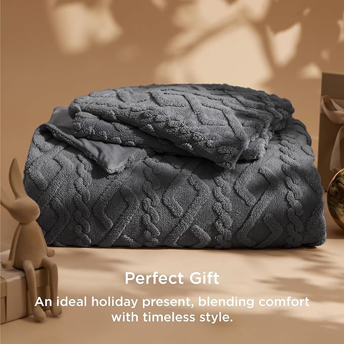 Bedsure Fluffy Flannel Duvet Cover Set - Faux Fur Comforter Cover King Size, Dark Grey Warm Plush Bedding for Winter, 3-Piece Set with Zipper Closure (104"x90") and 2 Pillow Shams