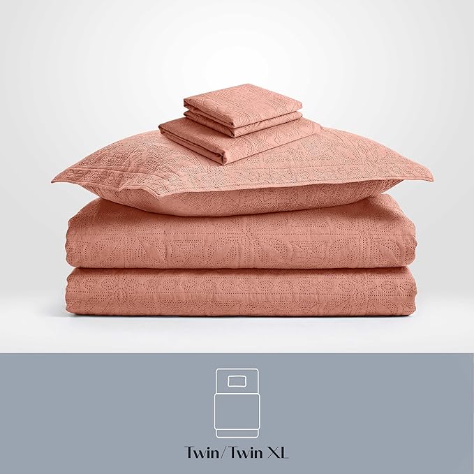 Hearth & Harbor Twin Quilt Set – All-Season Lightweight Bedspread & Coverlet with Pinsonic Weave - 5 Piece Twin Quilt Set with Pillow Shams, Bali Blush - Twin Grid
