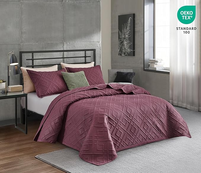 CHIXIN Quilt King Size - Geometric Pattern Bedspread Coverlet Set - Modern & Contemporary Style Bedding Cover, Ultrasonic Quilting, Reversible, Lightweight, 4 Piece, Burgundy & Wisteria