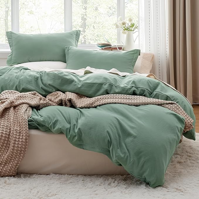 Bedsure Sage Green Duvet Cover King Size Only - Prewashed Cotton-Like Polyester Extra Soft All Season Bedding, Includes 1 Duvet Cover 104x90 Inches with Zipper Closure, Comforter Not Included