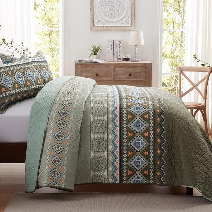 LEAONME 2 Pieces Twin Size Quilt Set Olive Green Bohemian Bedspread Coverlet Lightweight Microfiber Bedding Set 68x86 Inch Bed Cover for All Seasons (1 Quilt, 1 Pillow Sham)