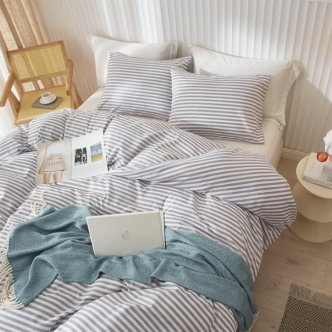 Striped Comforter Set Twin XL Size Grey White Stripes Pattern Comforter Fluffy Bed Set for Men Boys 3 Pieces Lightweight Bedding Comforter Set for All Seasons Soft Fluffy Comforter with 2 Pillowcases