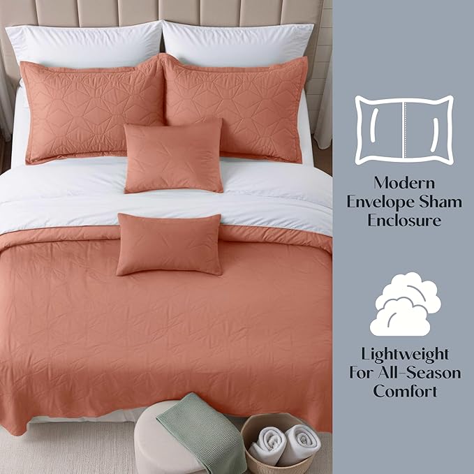 Hearth & Harbor Queen Quilt Set – All-Season Lightweight Bedspread & Coverlet with Pinsonic Weave - 7 Piece Queen Quilt Set with Pillow Shams, Bali Blush - Queen Ellipse