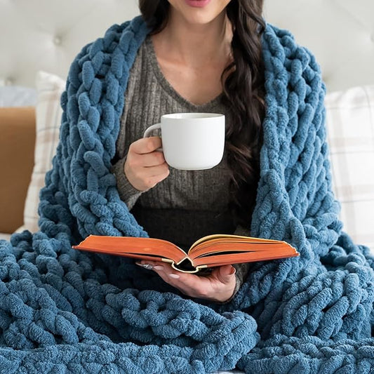 SAMIAH LUXE Chunky Knit Blanket Throw 50x70, Blue Chenille Chunky Knit Throw Blanket for Living Room Decor or Boho Decor, Thick Yarn Knitted Blankets for Couch or Bed, Cable Knitted Crochet Blankets