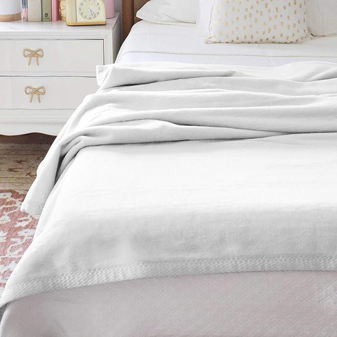 Peacock Alley All Seasons Luxury Cotton Blanket – 100% Long Staple Cozy Cotton Blanket for Sofa, Bed, and Crib - Twin/Twin XL, White